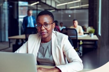 5 pensées toxiques que je bannis en tant que femme noire au travail