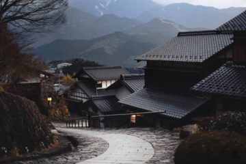5 concepts japonais pour améliorer votre vision : découvrez la signification profonde derrière Wabi-Sabi, Kaizen, Ikigai, Mono No Aware et Kintsugi